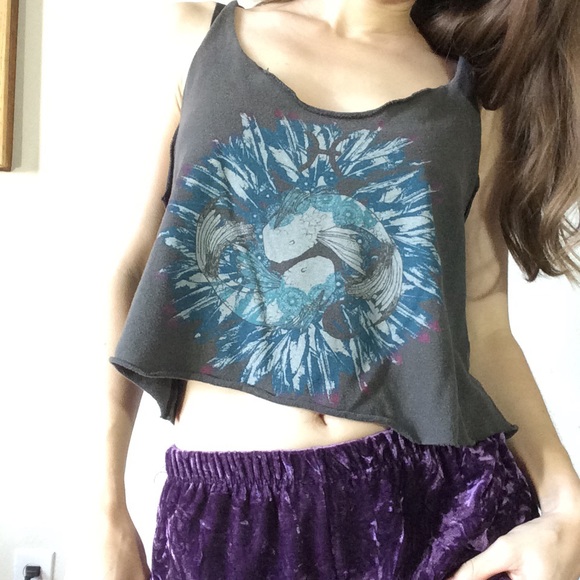 SOLD PLATOS Free People Koi Fish Tank Top - Picture 1 of 7